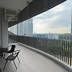 Encorp Marina ,Bathtub 2Br/6 Pax